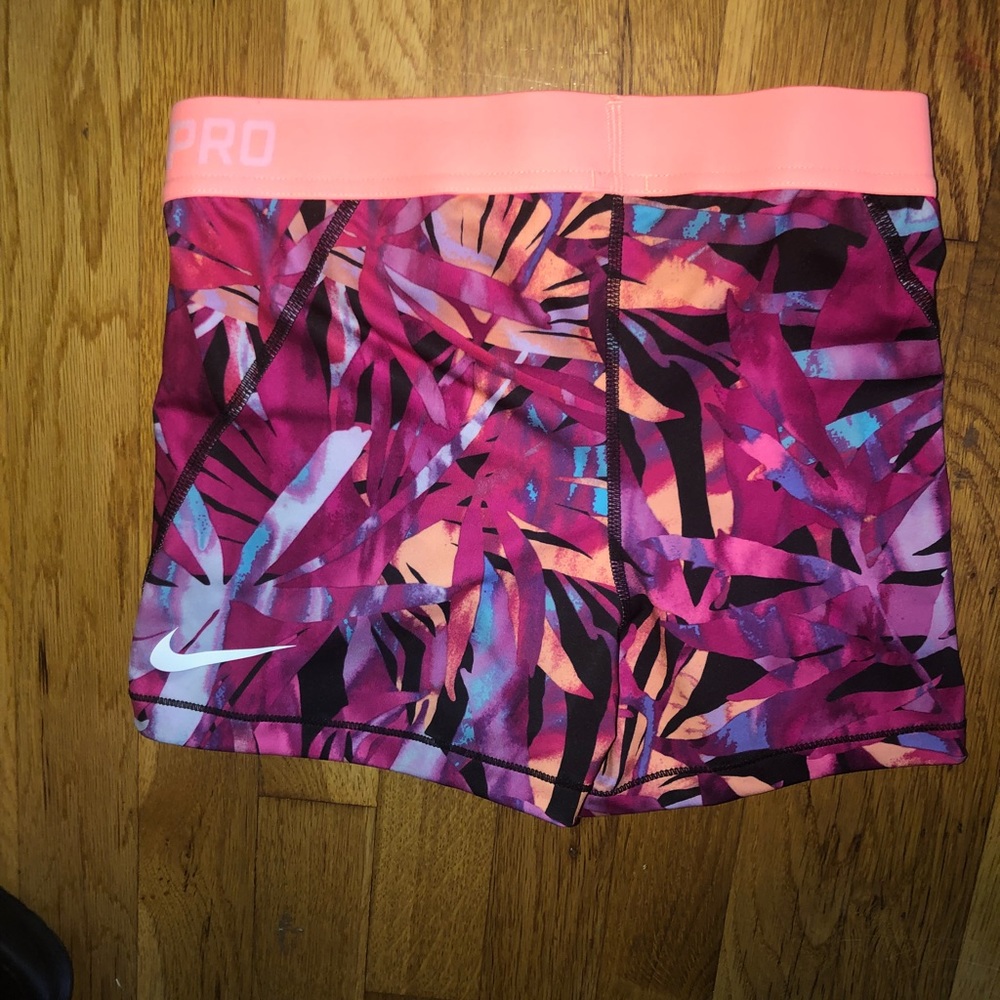 NIKE PRO SPANDEX SHORTS